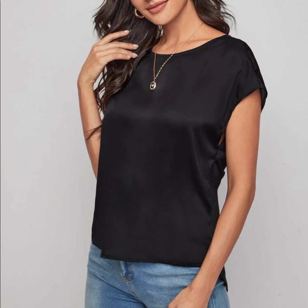 Boho green cutout twist back blouse - Picture 10 of 15
